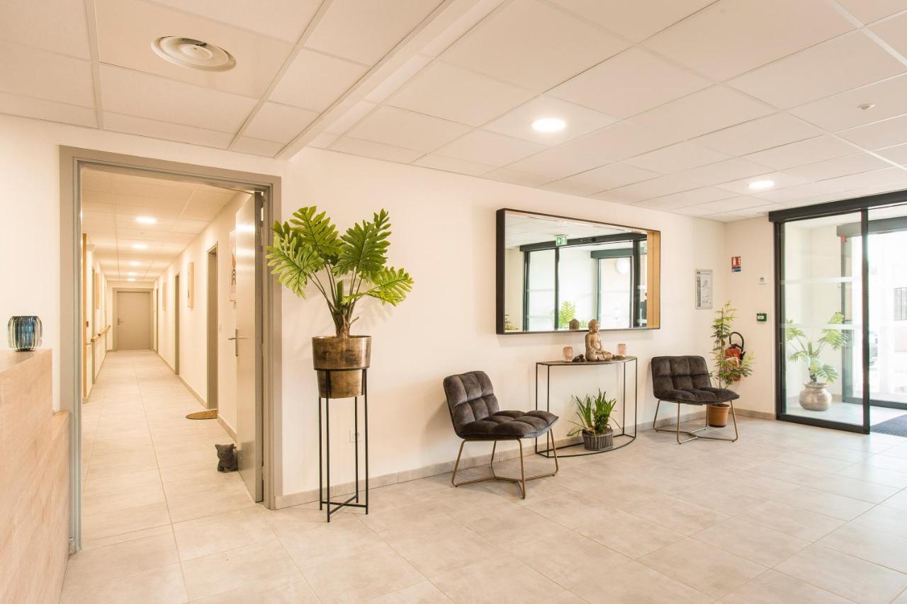 Zenao Appart'Hotels Villeneuve-lès-Avignon Buitenkant foto