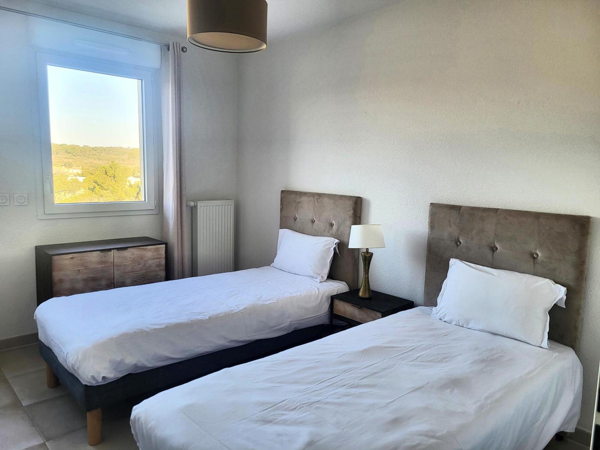 Zenao Appart'Hotels Villeneuve-lès-Avignon Buitenkant foto